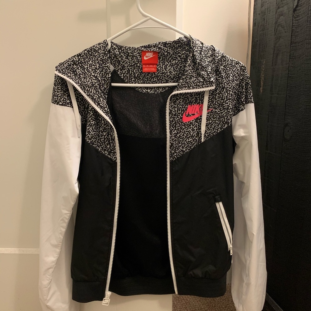 Nike Sportswear Windbreaker